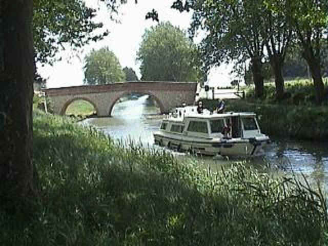 bordcanal.JPG (56994 octets)