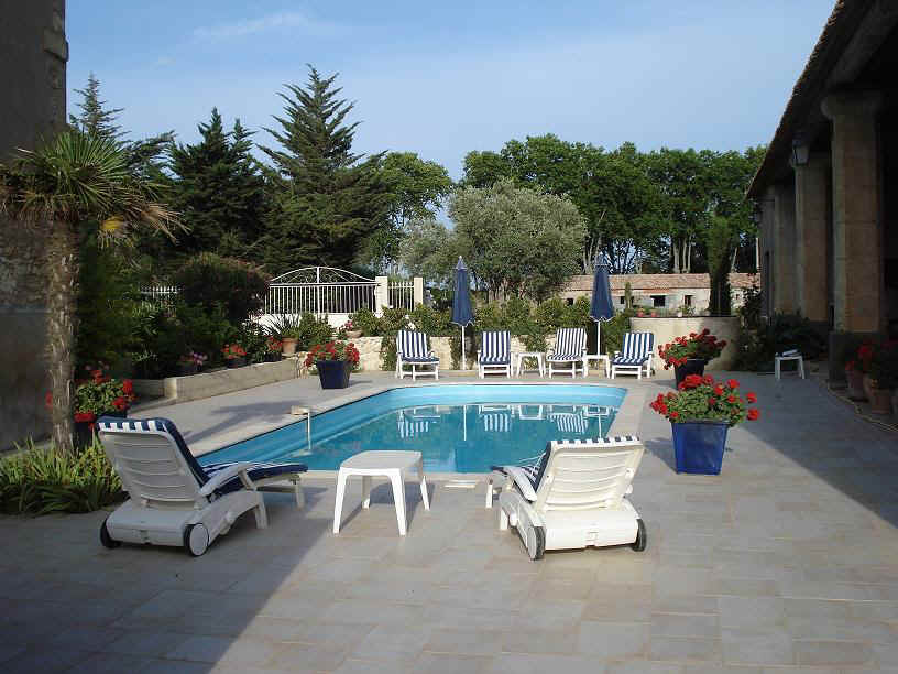 piscin 2.JPG (113776 octets)